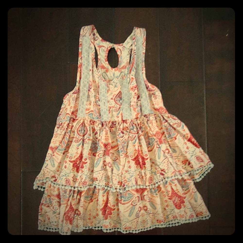 beautiful girls blousey tank